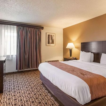 Coratel Plus Suites Wichita West Airport ภายนอก รูปภาพ