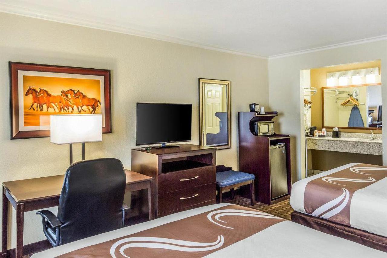 Coratel Plus Suites Wichita West Airport ภายนอก รูปภาพ